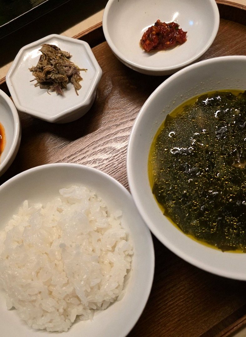 WOOARA Gwanghwamun · assorted Korean side dishes (banchan)