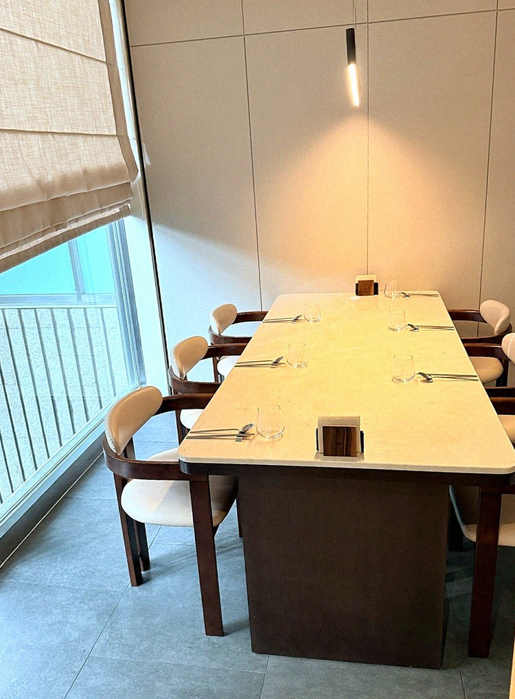 WOOARA Gwanghwamun · a private dining room — every table is a private room