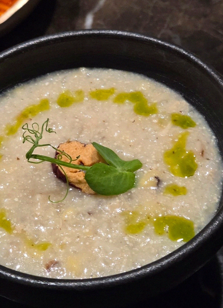 DAEBOJUNG Yeouido · a warm soup to finish the course
