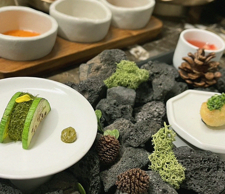 DAEBOJUNG City Hall · a plated course of Hanwoo beef