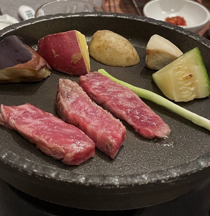 우하나 종각역점 · 충정로 맛집 · 비장탄 그릴 위에서 익어가는 한우
