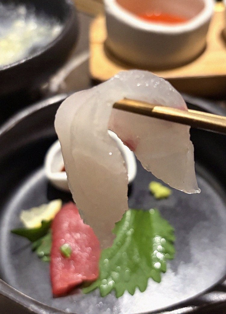 DAEBOJUNG City Hall · fresh Hanwoo beef tartare (yukhoe)