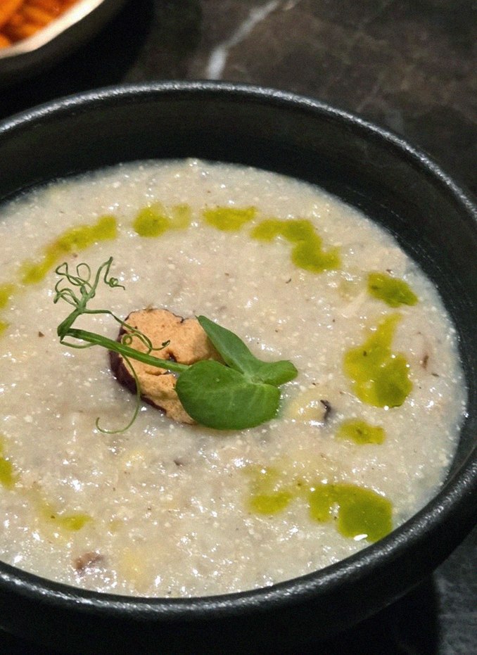 DAEBOJUNG City Hall · a warm soup to finish the course