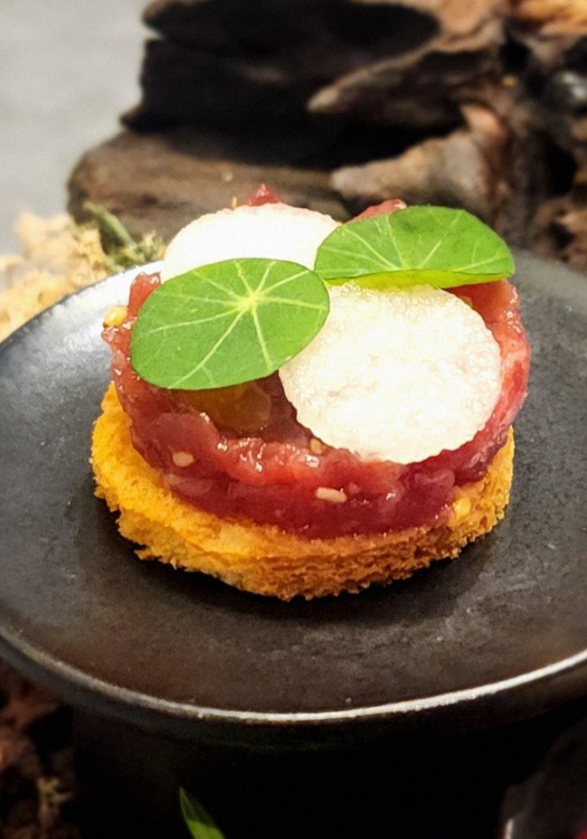 WOOHANA Jonggak · fresh Hanwoo beef tartare (yukhoe)