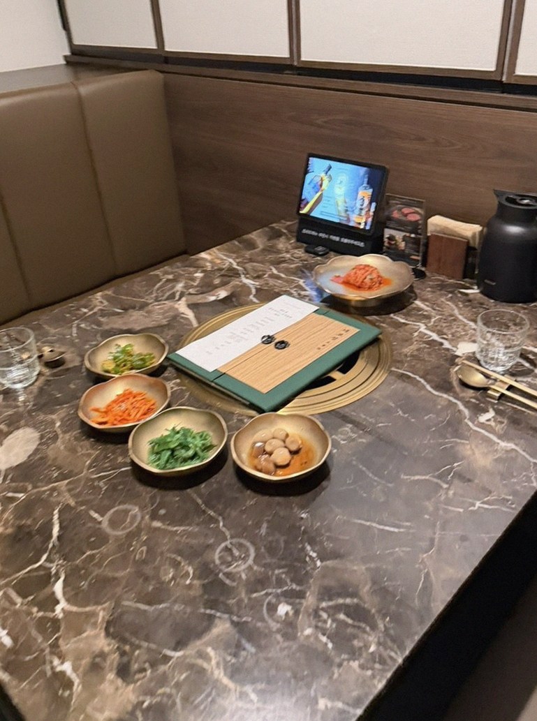 DAEBOJUNG Yeouido · the full Hanwoo omakase table