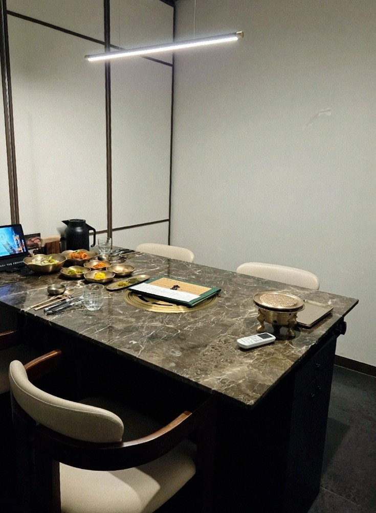DAEBOJUNG Yeouido · the full Hanwoo omakase table