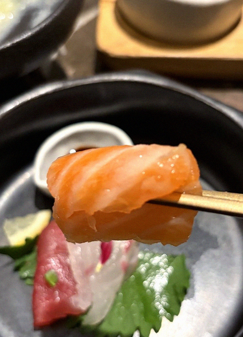 DAEBOJUNG Yeouido · seafood course served alongside the beef