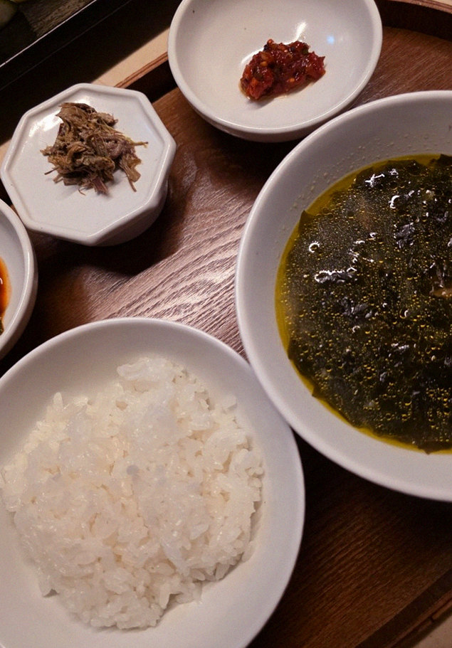 WOOARA Yeouido · assorted Korean side dishes (banchan)
