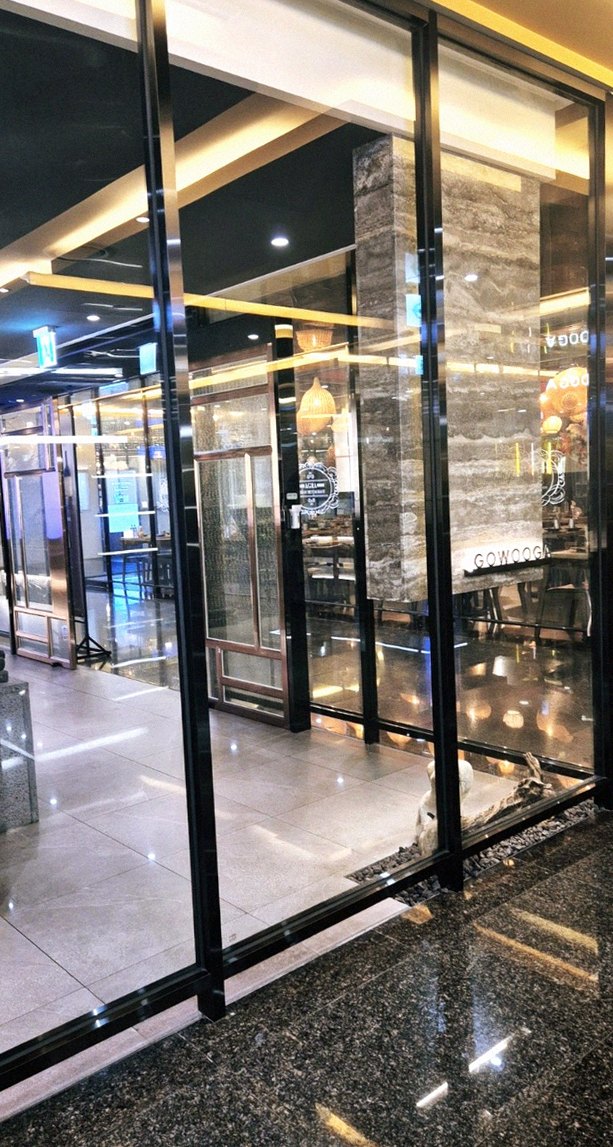 고우가 역삼점 강남 · 전 좌석 프라이빗 룸 내부 분위기