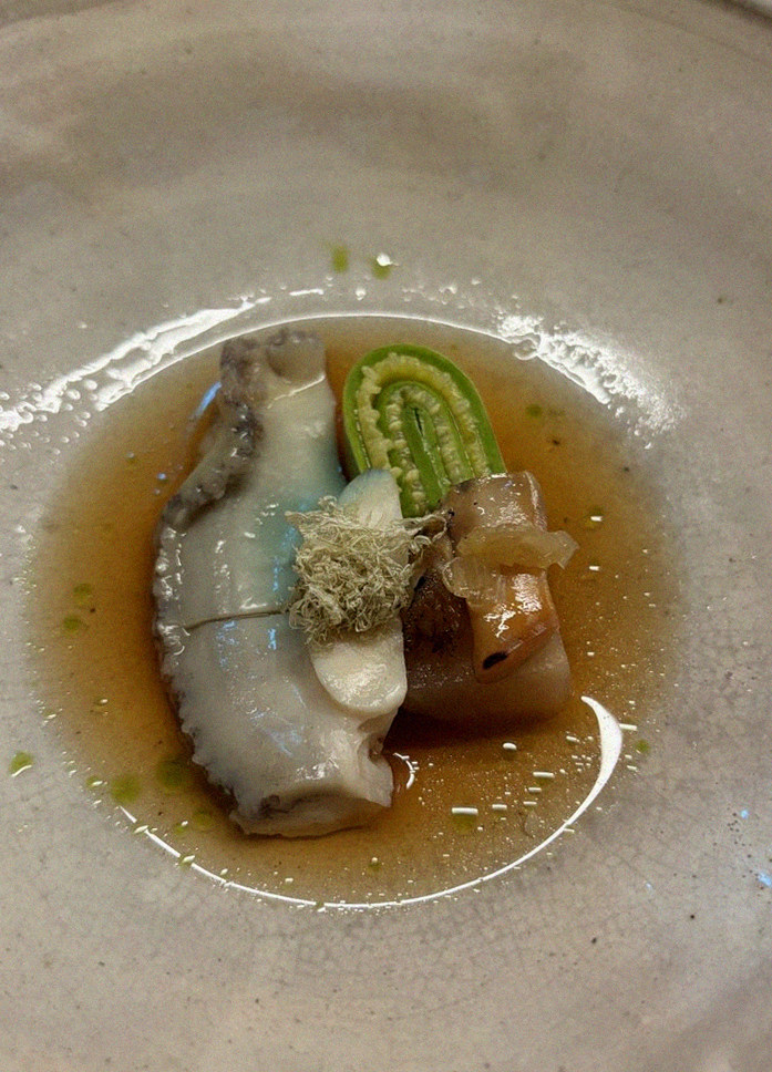 WOOARA Yeouido · seafood course served alongside the beef