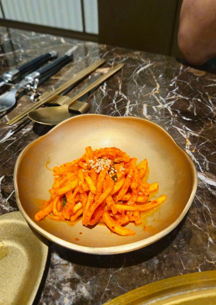 DAEBOJUNG City Hall · fresh Hanwoo beef tartare (yukhoe)
