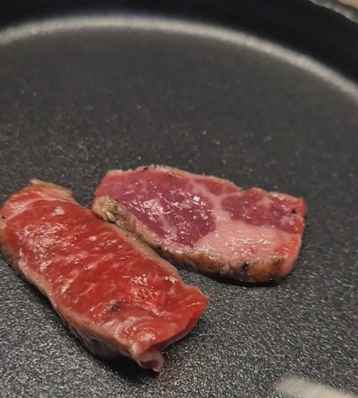 우아라 여의도점 · 63빌딩 근처 맛집 · 마블링이 살아있는 프리미엄 한우 쇼잉