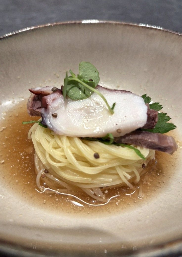 GOWOOGA Gangnam·Yeoksam · a plated course of Hanwoo beef