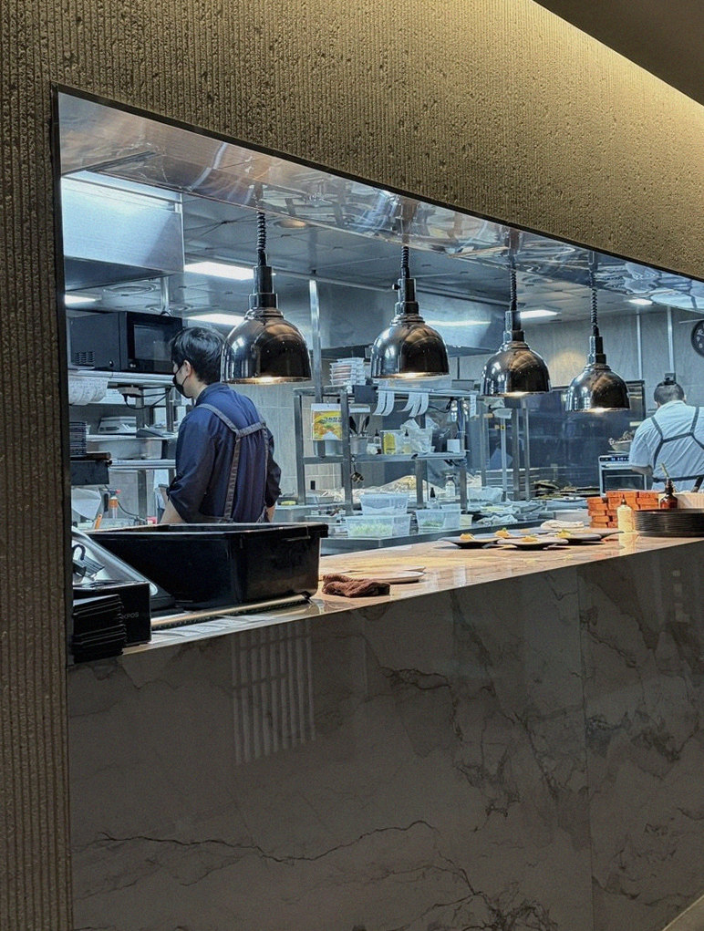 GOWOOGA Gangnam·Yeoksam · a private dining room — every table is a private room