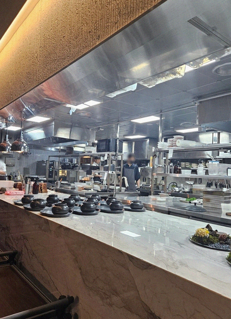 GOWOOGA Gangnam·Yeoksam · the full Hanwoo omakase table