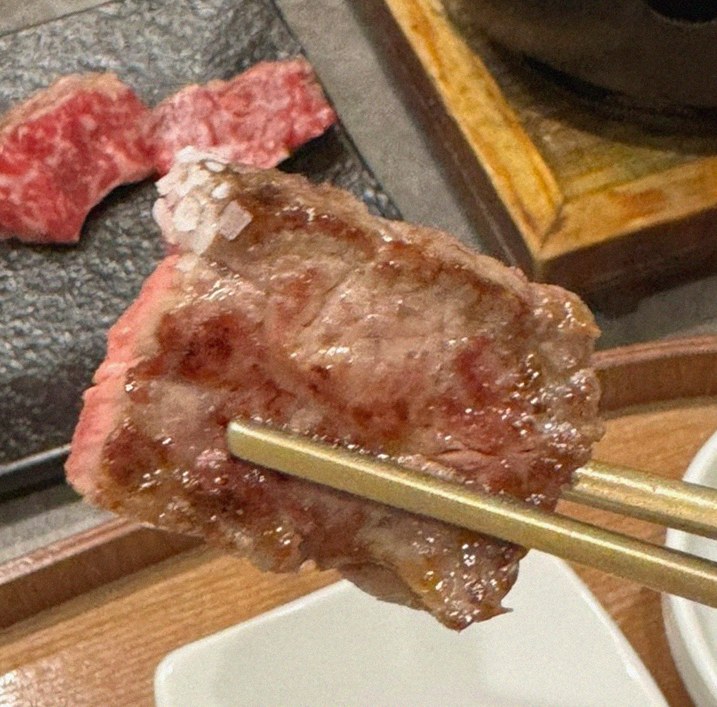 GOWOOGA Gwanghwamun · premium marbled Hanwoo beef presented before grilling
