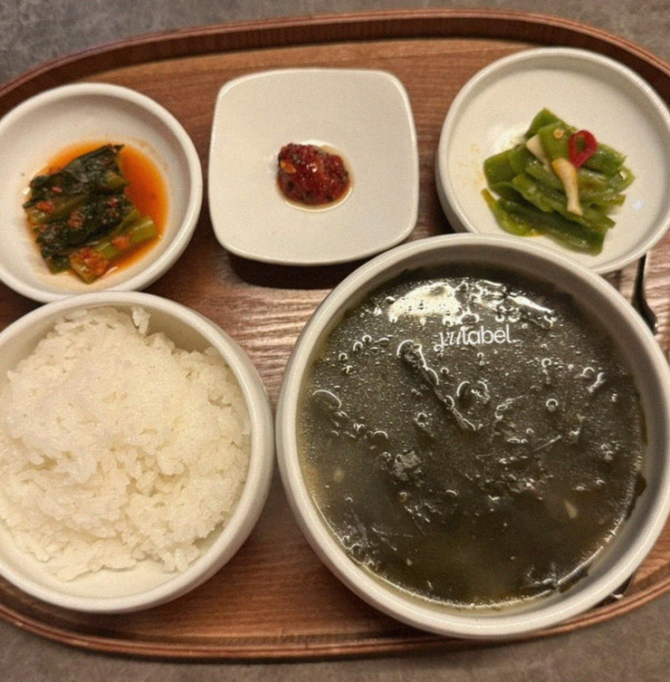 GOWOOGA Yeouido · assorted Korean side dishes (banchan)