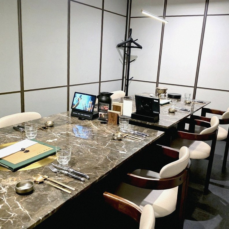 대보정 시청역점 · 종로 한정식 · 전 좌석 프라이빗 룸 내부 분위기