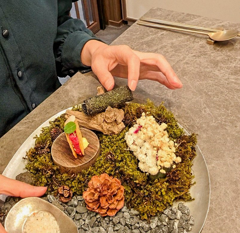 GOWOOGA Yeouido · assorted Korean side dishes (banchan)