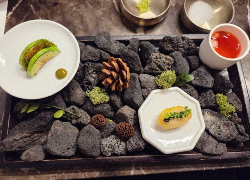 DAEBOJUNG City Hall · a plated course of Hanwoo beef