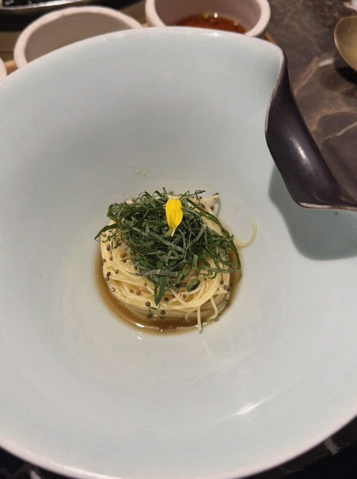 대보정 시청역점 · 서울역 맛집 한우오마카세 · 한 접시씩 정성껏 플레이팅된 한우 코스 요리