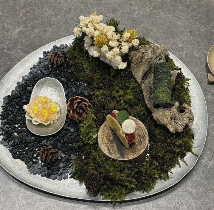 고우가 광화문점 · 우마카세 맛집 · 코스에 곁들여지는 해산물 요리