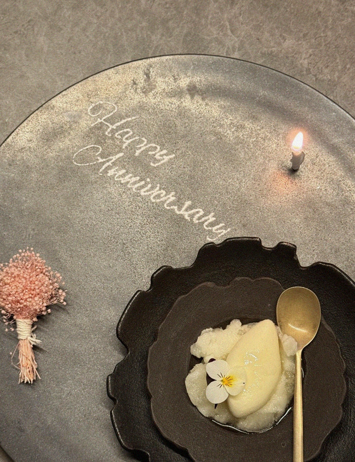 고우가 여의도점 · 63빌딩 맛집 · 한 접시씩 정성껏 플레이팅된 한우 코스 요리
