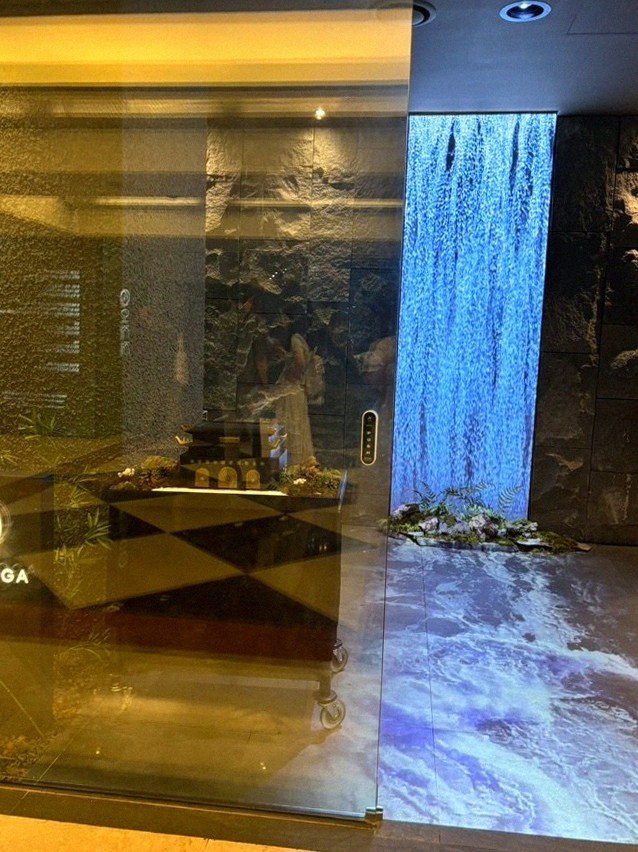 GOWOOGA Gwanghwamun · the signature Hanwoo showing — marbled beef cuts and caviar presented in a display chest