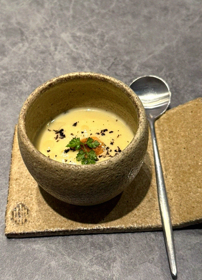 WOOHANA Yeouido · a warm soup to finish the course
