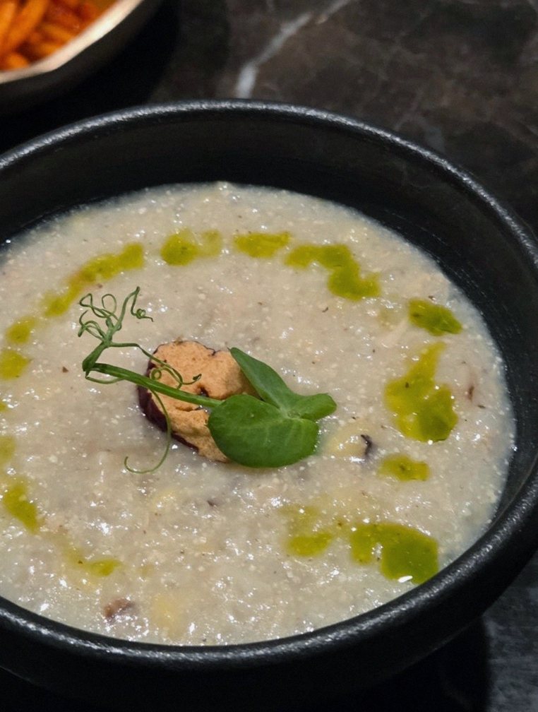 DAEBOJUNG City Hall · a warm soup to finish the course