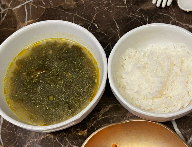 대보정 여의도점 · 서울 상견례식당 · 식사 코스와 곁들임