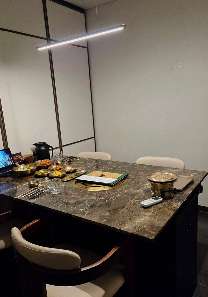 DAEBOJUNG Yeouido · the full Hanwoo omakase table