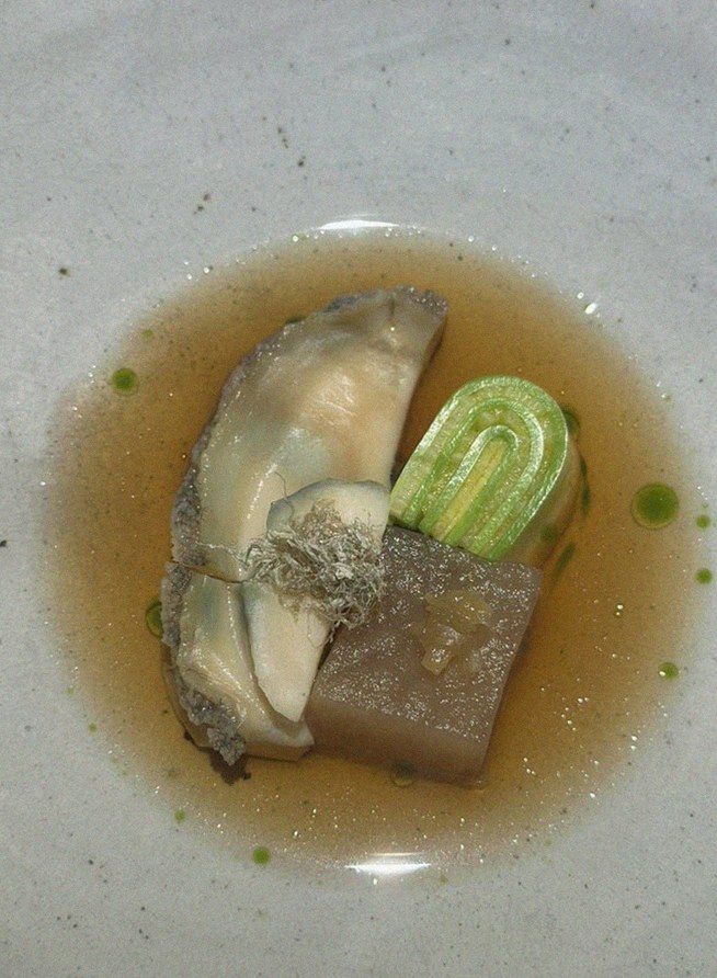 WOOARA Yeouido · 套餐中搭配的海鲜料理
