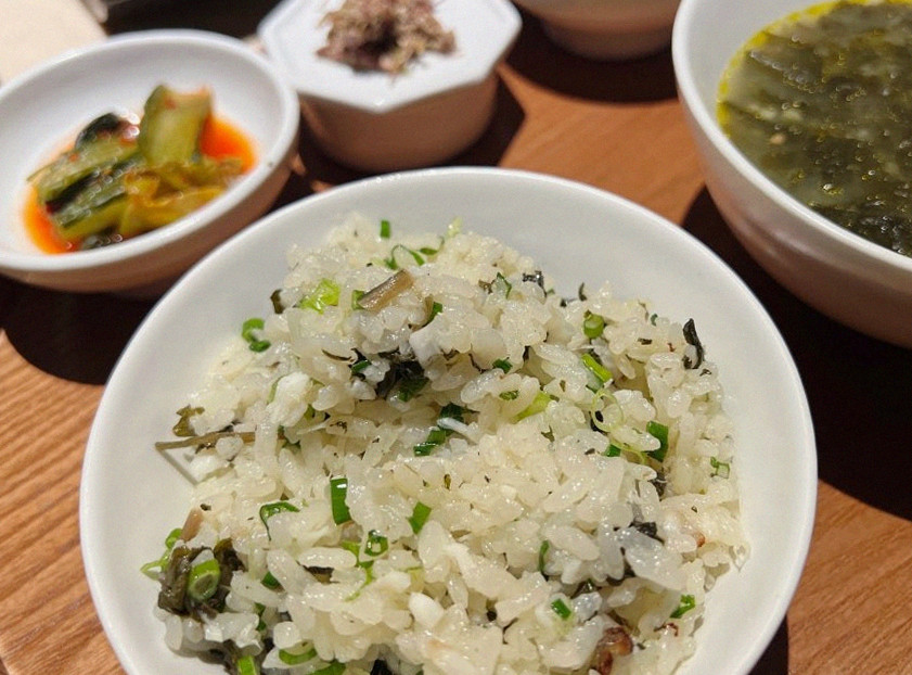 WOOARA Yeouido · the rice course with accompaniments