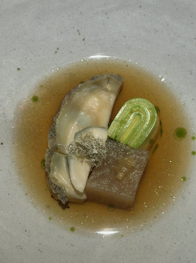 WOOARA Yeouido · seafood course served alongside the beef