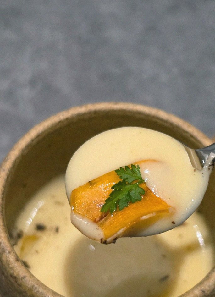 WOOHANA Yeouido · a warm soup to finish the course