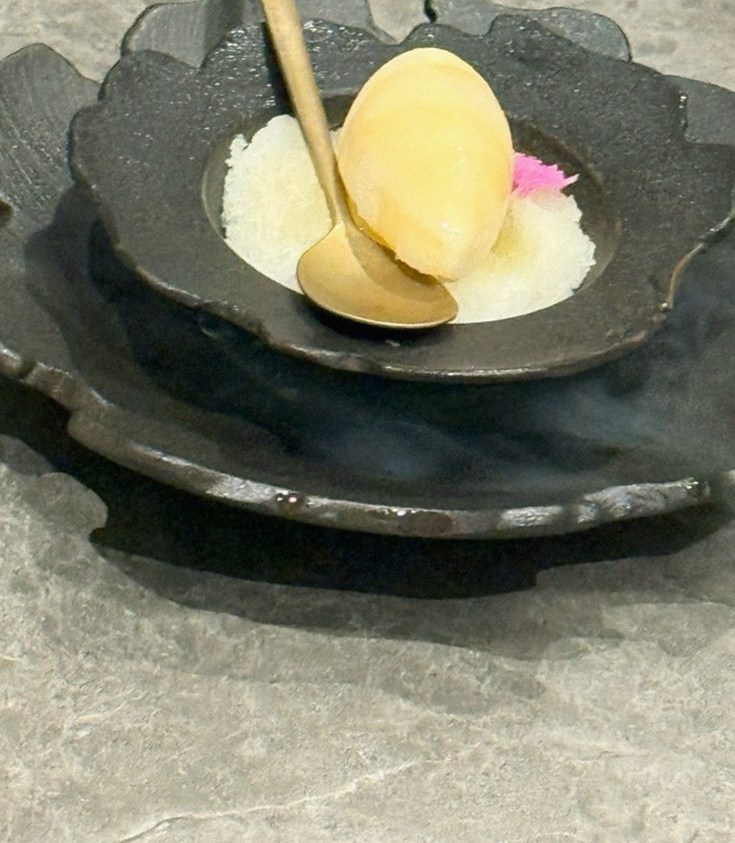 GOWOOGA Gwanghwamun · fresh Hanwoo beef tartare (yukhoe)