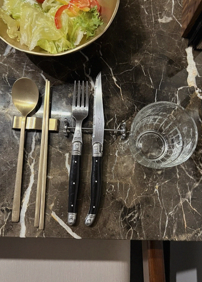 DAEBOJUNG City Hall · the full Hanwoo omakase table