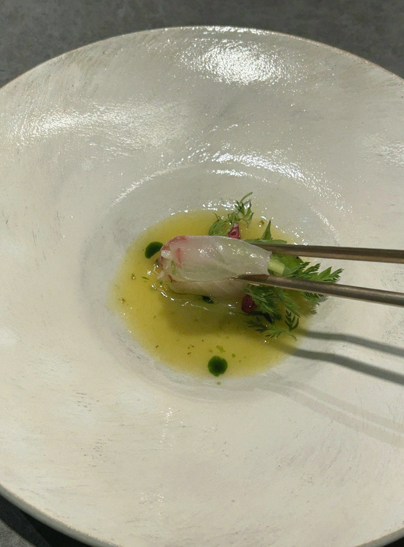 GOWOOGA Gangnam·Yeoksam · a plated course of Hanwoo beef