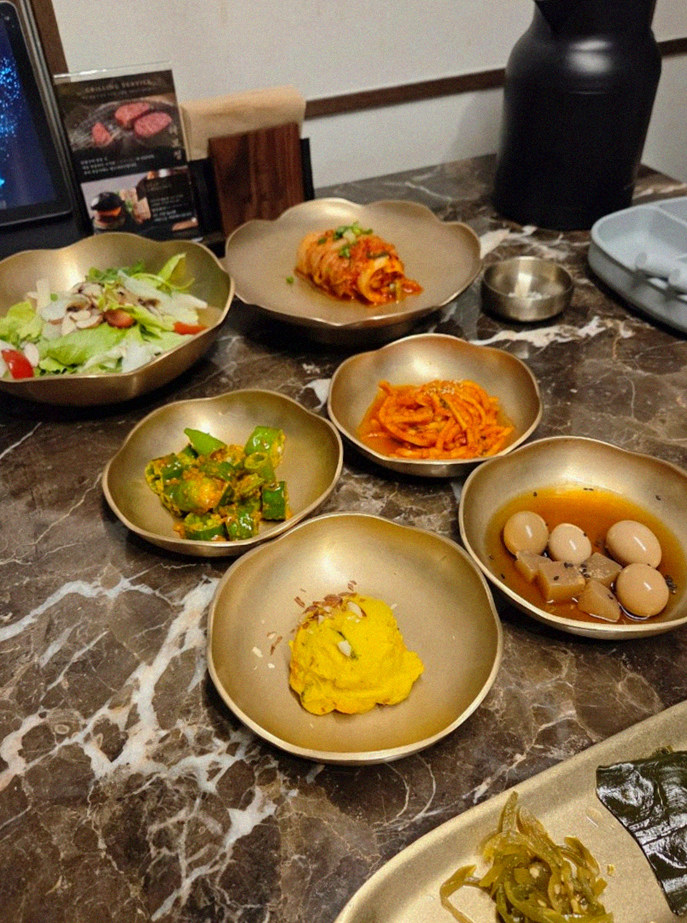 DAEBOJUNG City Hall · assorted Korean side dishes (banchan)