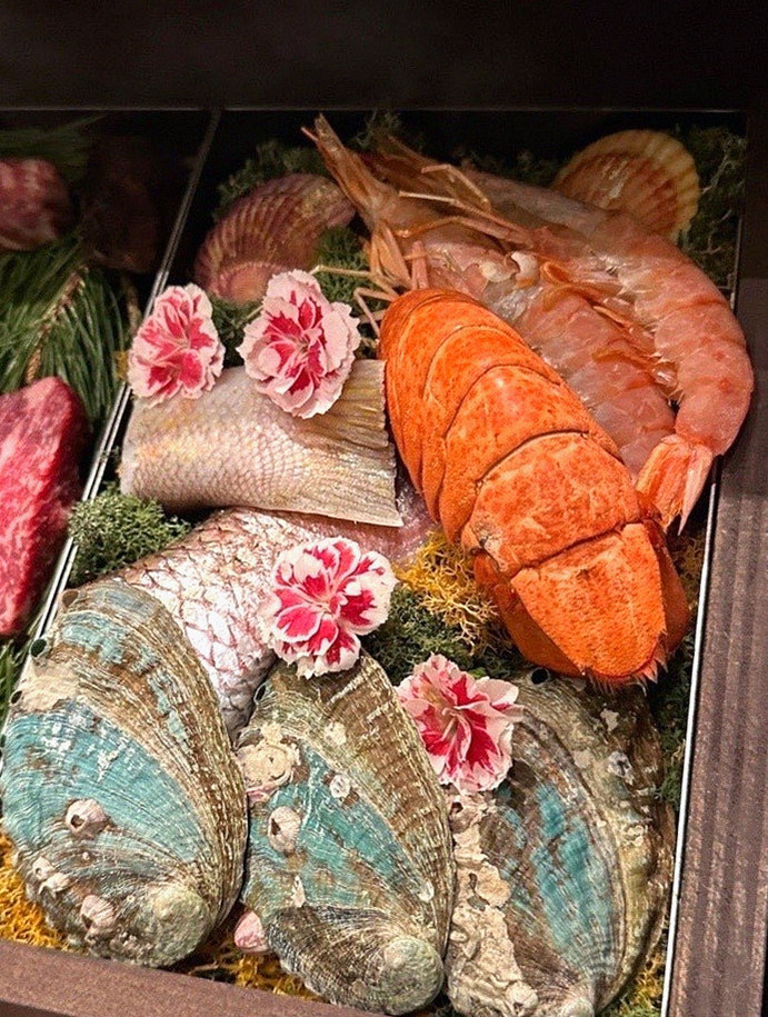 WOOHANA Yeouido · コースに添えられる海鮮料理