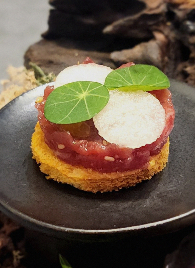 WOOHANA Jonggak · fresh Hanwoo beef tartare (yukhoe)
