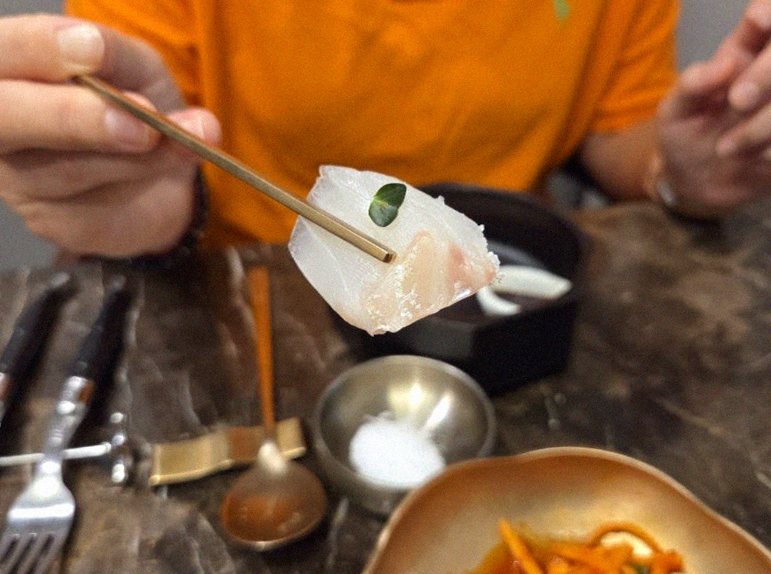 대보정 여의도점 · 여의도역 맛집 · 식사 코스와 곁들임