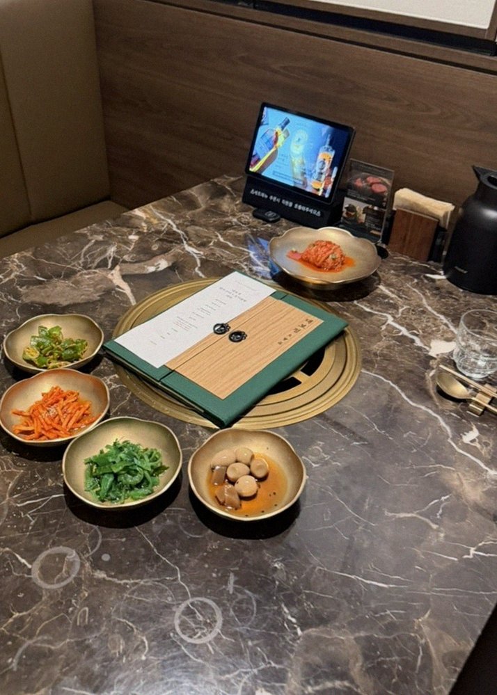 대보정 여의도점 · 여의도역 맛집 · 한 상 가득 차려진 한우 오마카세 코스