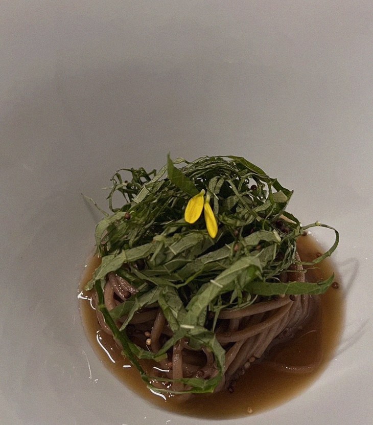 대보정 여의도점 · 여의도역 맛집 · 한 접시씩 정성껏 플레이팅된 한우 코스 요리