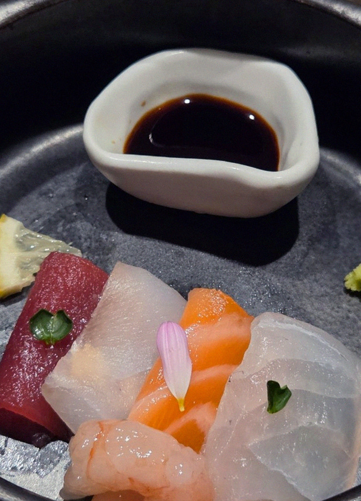DAEBOJUNG City Hall · seafood course served alongside the beef