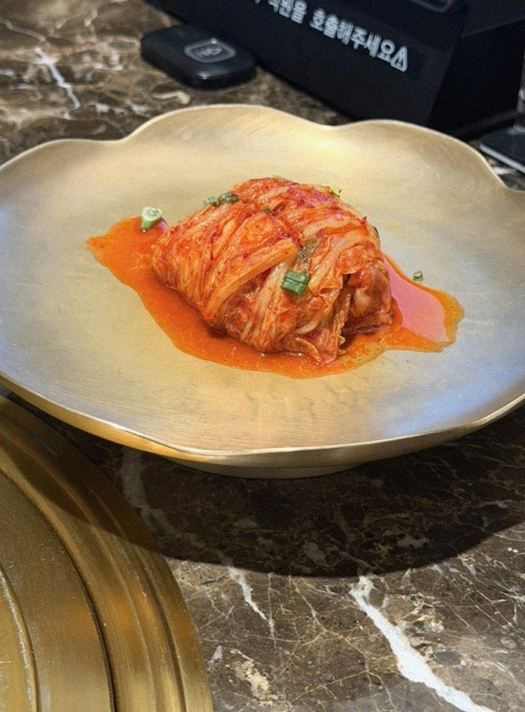 DAEBOJUNG Yeouido · fresh Hanwoo beef tartare (yukhoe)