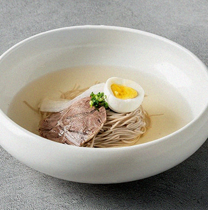 DAEBOJUNG Yeouido · a warm soup to finish the course
