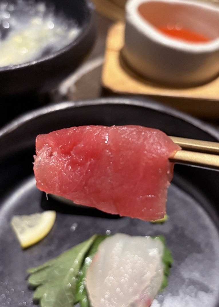 DAEBOJUNG Yeouido · seafood course served alongside the beef