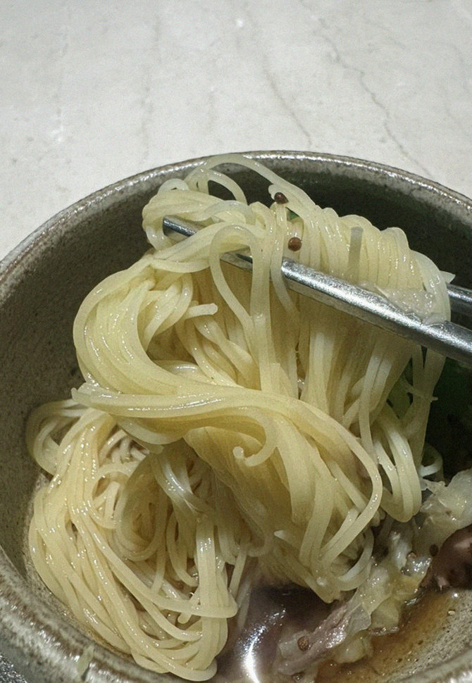 우아라 여의도점 · 여의도역 맛집 · 따뜻하게 마무리하는 국물 요리